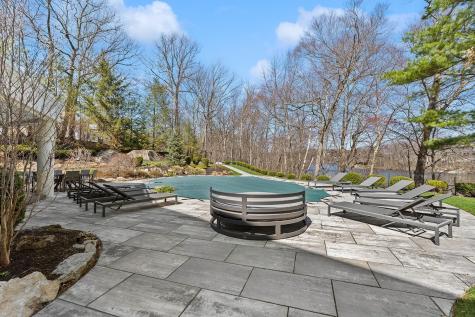 817 Shore Drive Kinnelon Borough NJ 07405