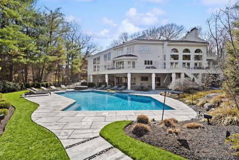 817 Shore Drive Kinnelon Borough NJ 07405