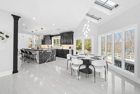 817 Shore Drive Kinnelon Borough NJ 07405
