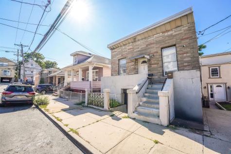 6709 Bergenwood Avenue North Bergen NJ 07047