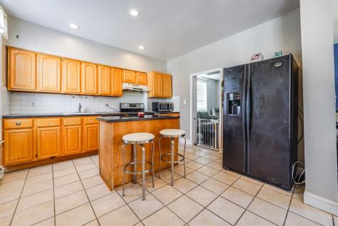 6709 Bergenwood Avenue North Bergen NJ 07047