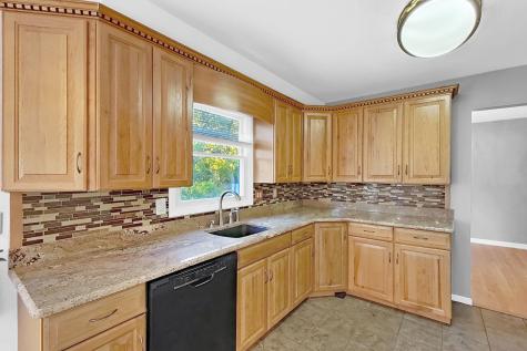 54 Mapledale Avenue Roxbury Township NJ 07876-1647