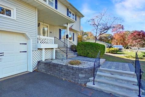 54 Mapledale Avenue Roxbury Township NJ 07876-1647