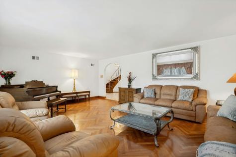 46 Avenue B Bayonne NJ 07002