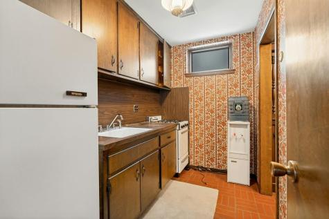 46 Avenue B Bayonne NJ 07002
