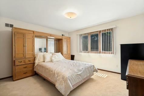 46 Avenue B Bayonne NJ 07002