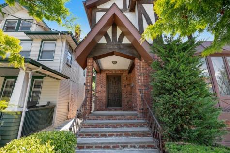 46 Avenue B Bayonne NJ 07002