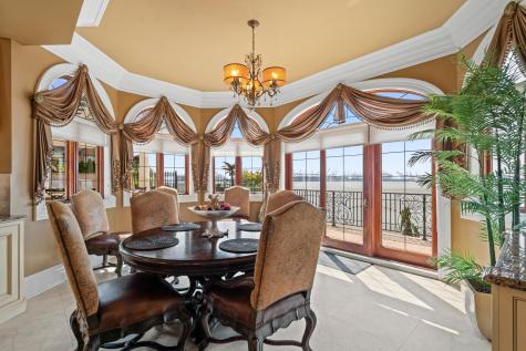 32 Benmore Terrace Bayonne NJ 07002