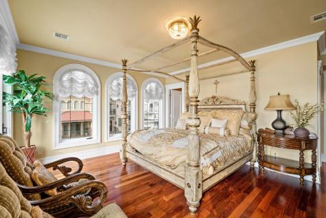 32 Benmore Terrace Bayonne NJ 07002