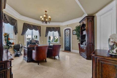 32 Benmore Terrace Bayonne NJ 07002