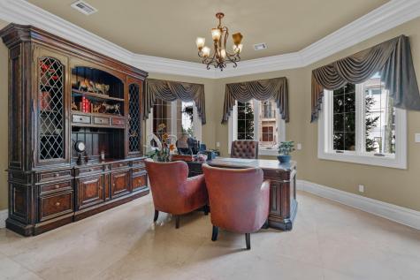 32 Benmore Terrace Bayonne NJ 07002