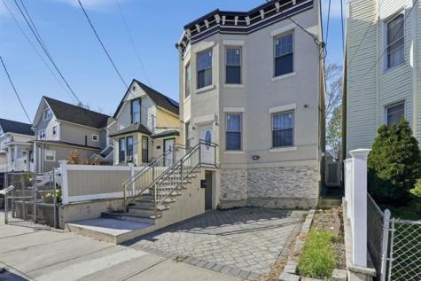 1525 38th Street North Bergen NJ 07047