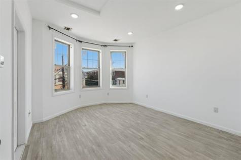 1525 38th Street North Bergen NJ 07047