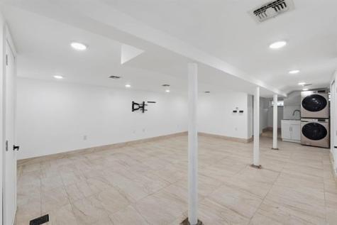 1525 38th Street North Bergen NJ 07047