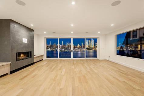 58 King Avenue Weehawken NJ 07086