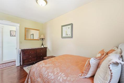 52 Harcourt Avenue Bergenfield NJ 07621