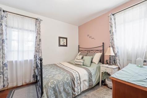52 Harcourt Avenue Bergenfield NJ 07621