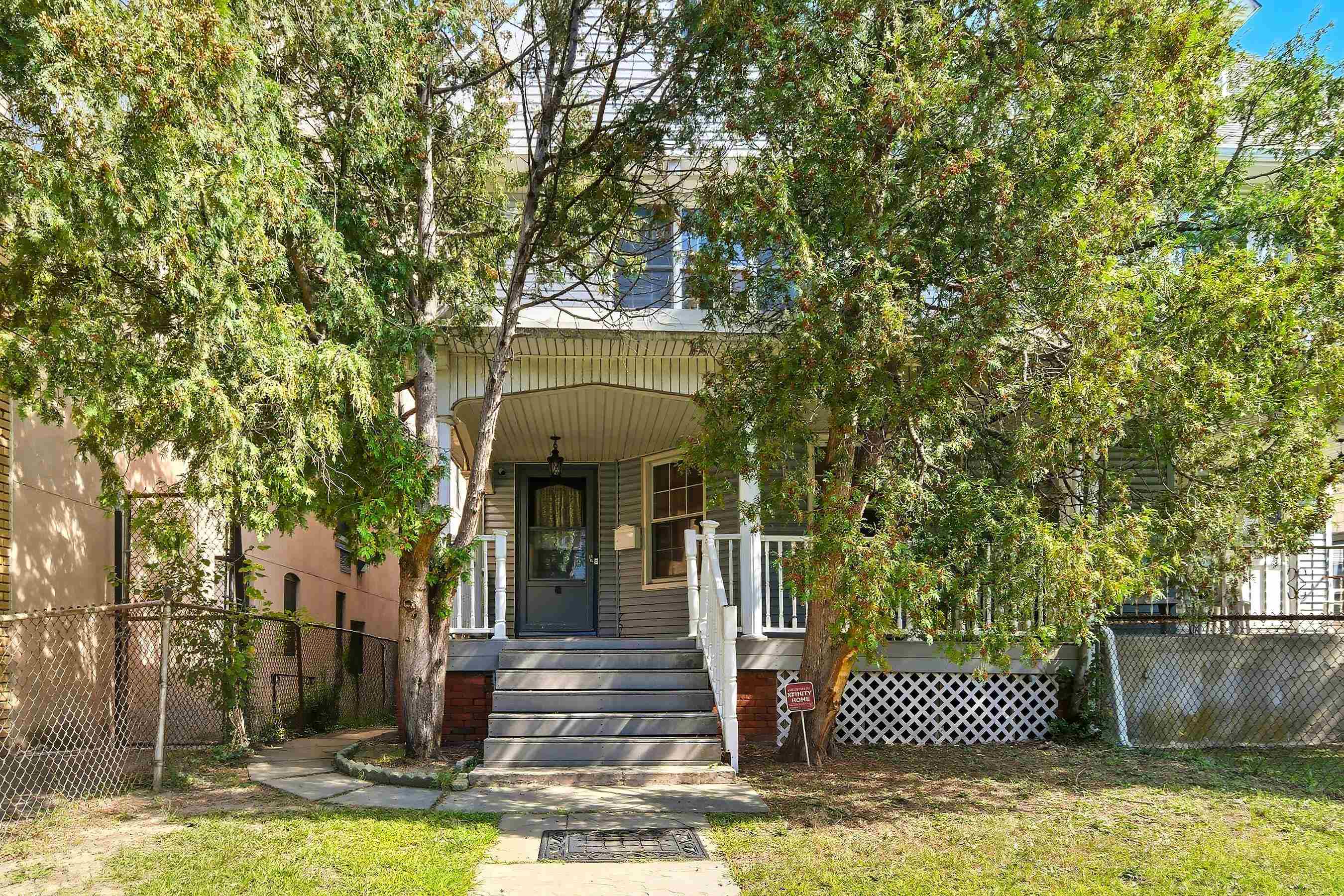 68 Danforth Avenue Jersey City NJ 07304