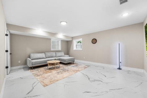 331 74th Street North Bergen NJ 07047