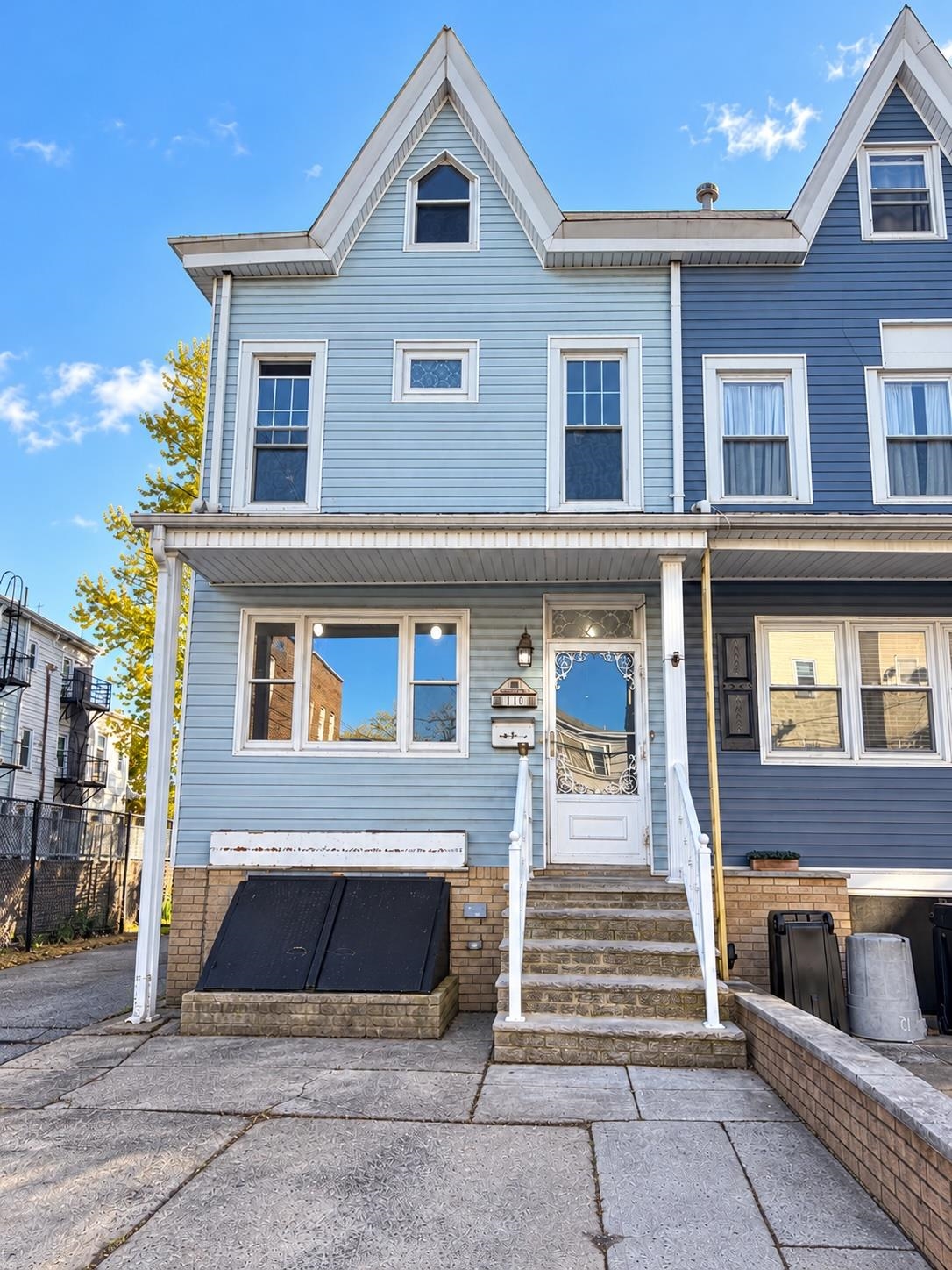 10 West 52nd Street Bayonne NJ 07002