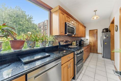 17 77th Street North Bergen NJ 07047