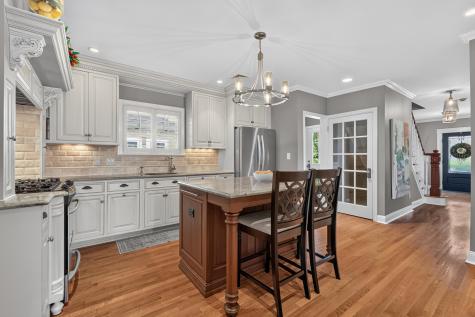 2 Howard Place Bayonne NJ 07002
