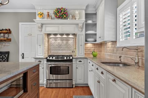2 Howard Place Bayonne NJ 07002