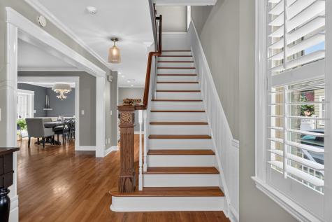 2 Howard Place Bayonne NJ 07002