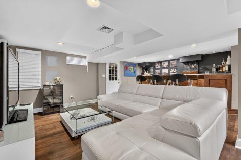 2 Howard Place Bayonne NJ 07002