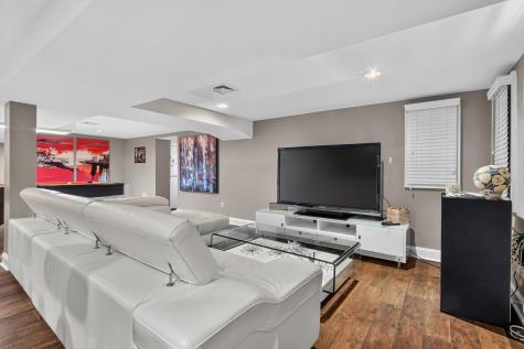 2 Howard Place Bayonne NJ 07002