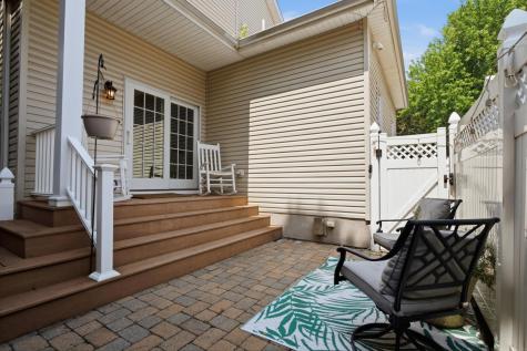 2 Howard Place Bayonne NJ 07002