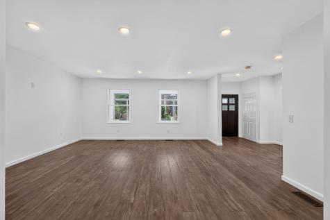 138 Avenue C Bayonne NJ 07002