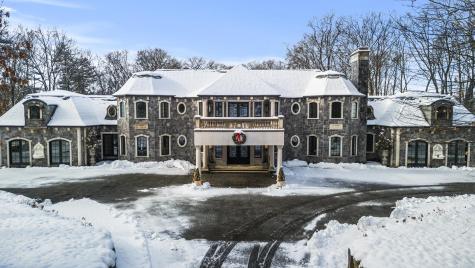 105 Chestnut Ridge Saddle River NJ 07458