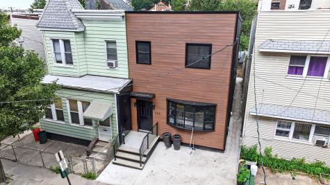 524 34th Street Union City NJ 07087
