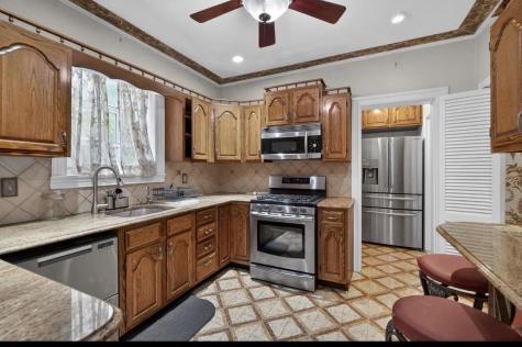 20 75th Street North Bergen NJ 07047
