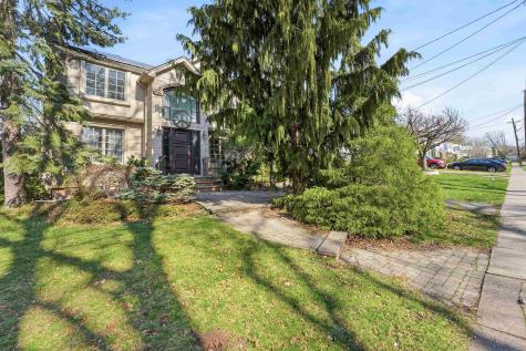 770 Hartwell Street Teaneck NJ 07666