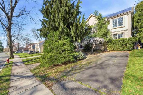770 Hartwell Street Teaneck NJ 07666