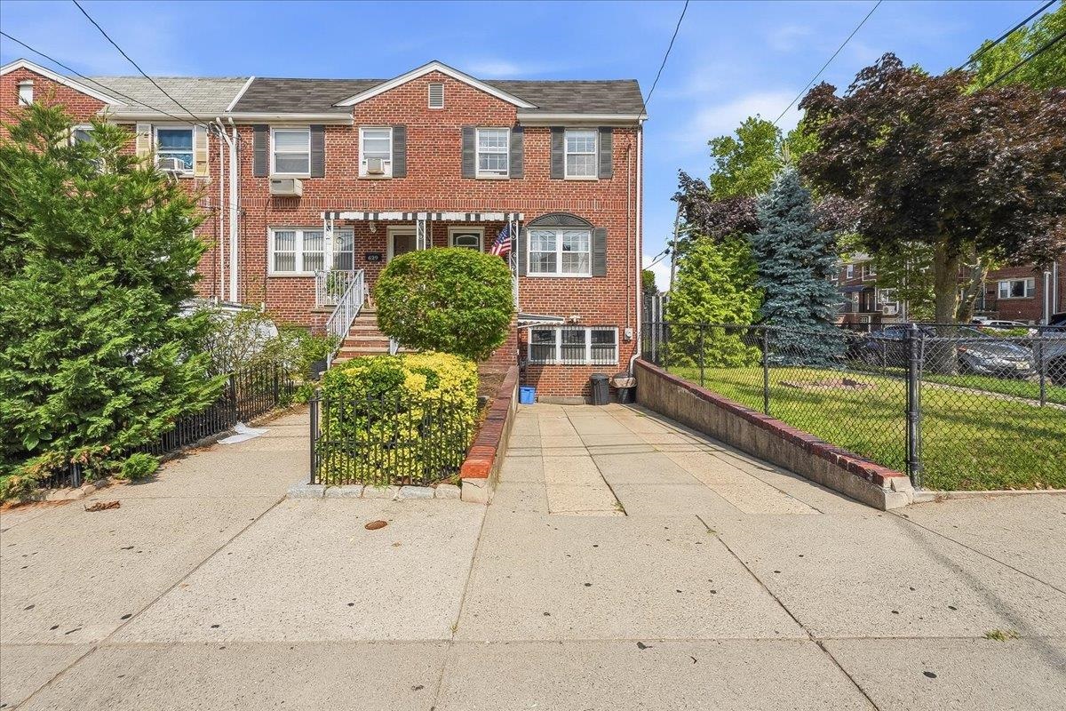 631 Avenue A Bayonne NJ 07002