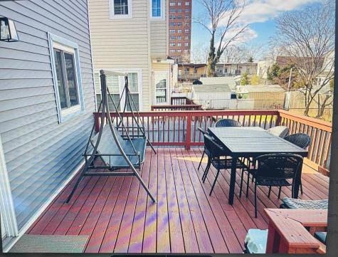 127 West 55th Street Bayonne NJ 07002-4914