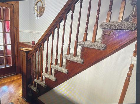 127 West 55th Street Bayonne NJ 07002-4914