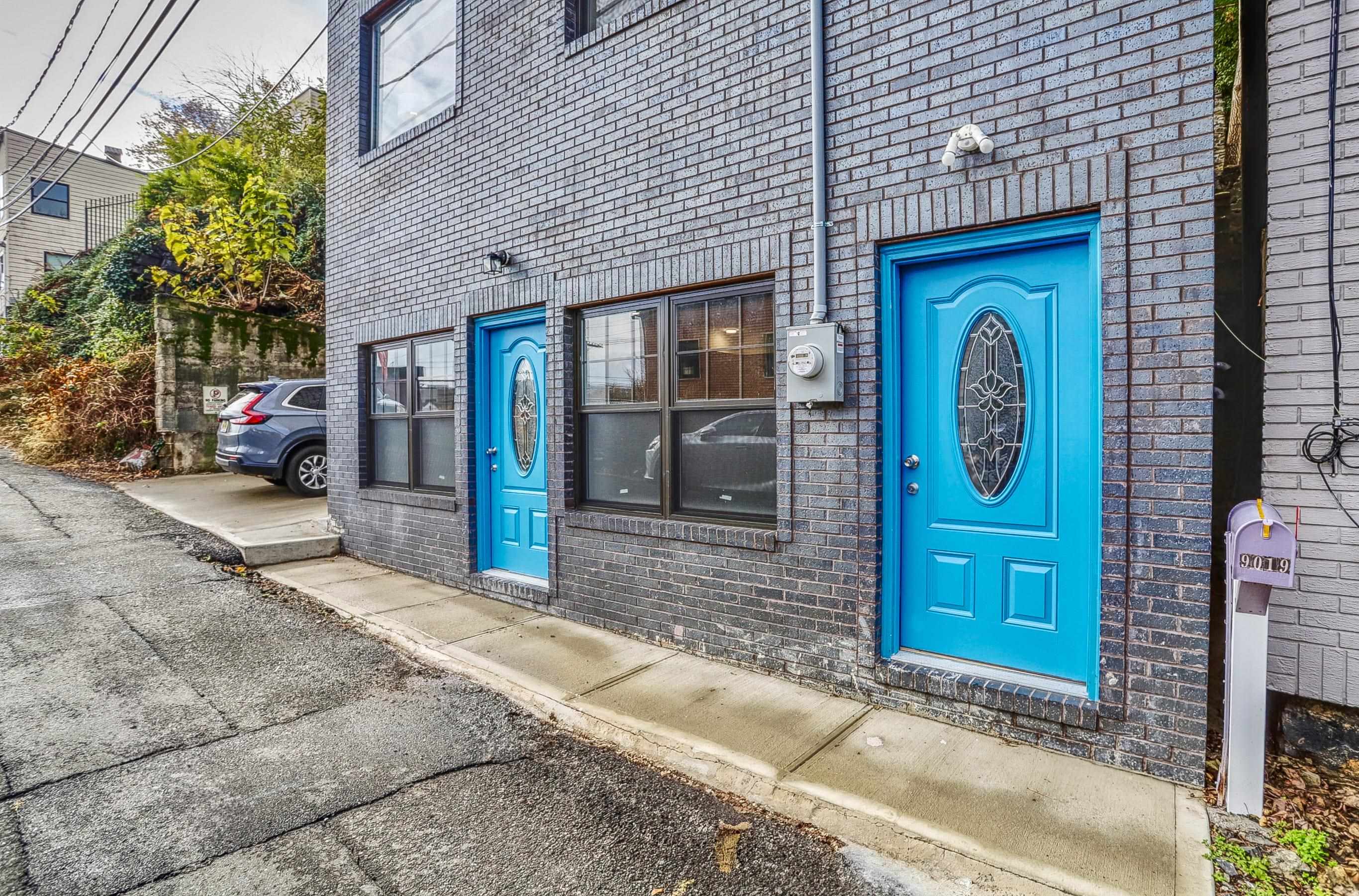 9017 Riverside Place North Bergen NJ 07047