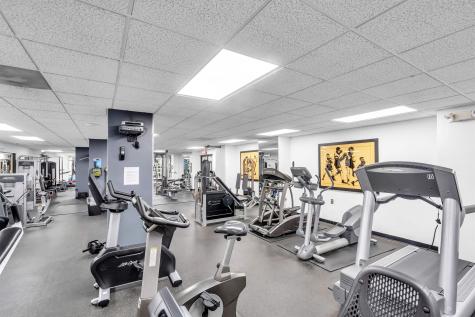 2508 Harmon Cove Tower Secaucus NJ 07094
