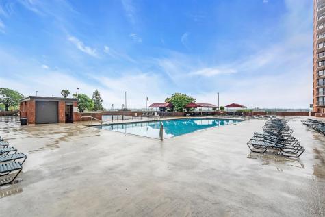 2508 Harmon Cove Tower Secaucus NJ 07094