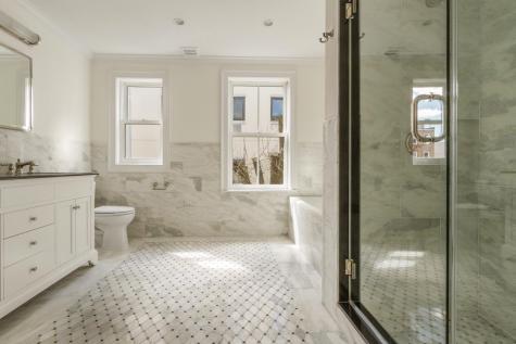 329.5 8th Street Jersey City NJ 07302