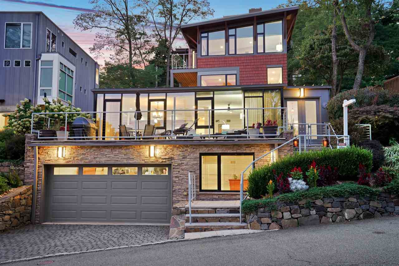 41 Colony Road Edgewater NJ 07020-1505