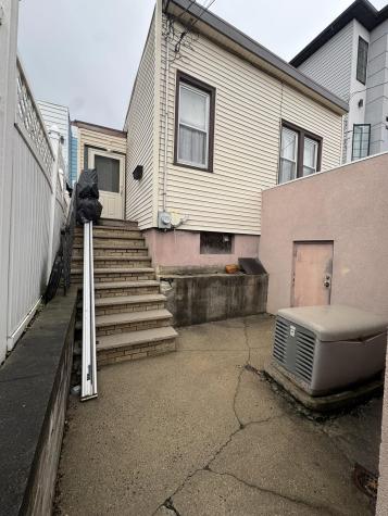 6805 Newkirk Avenue North Bergen NJ 07047