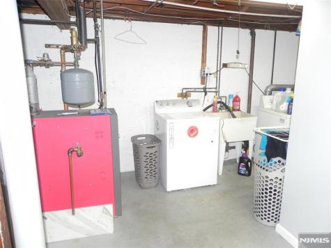 20 Seiler Court Little Ferry NJ 07643