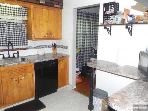 20 Seiler Court Little Ferry NJ 07643