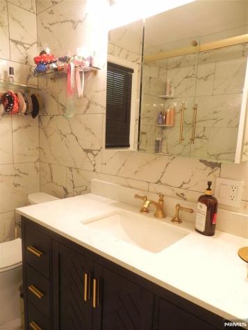 20 Seiler Court Little Ferry NJ 07643