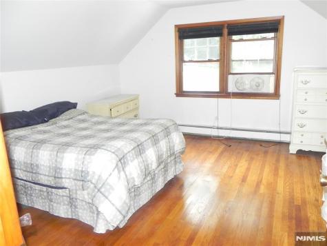 20 Seiler Court Little Ferry NJ 07643